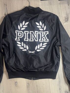 Victoria’s Secret PINK Black Laurel Logo Bomber Jacket Size XS